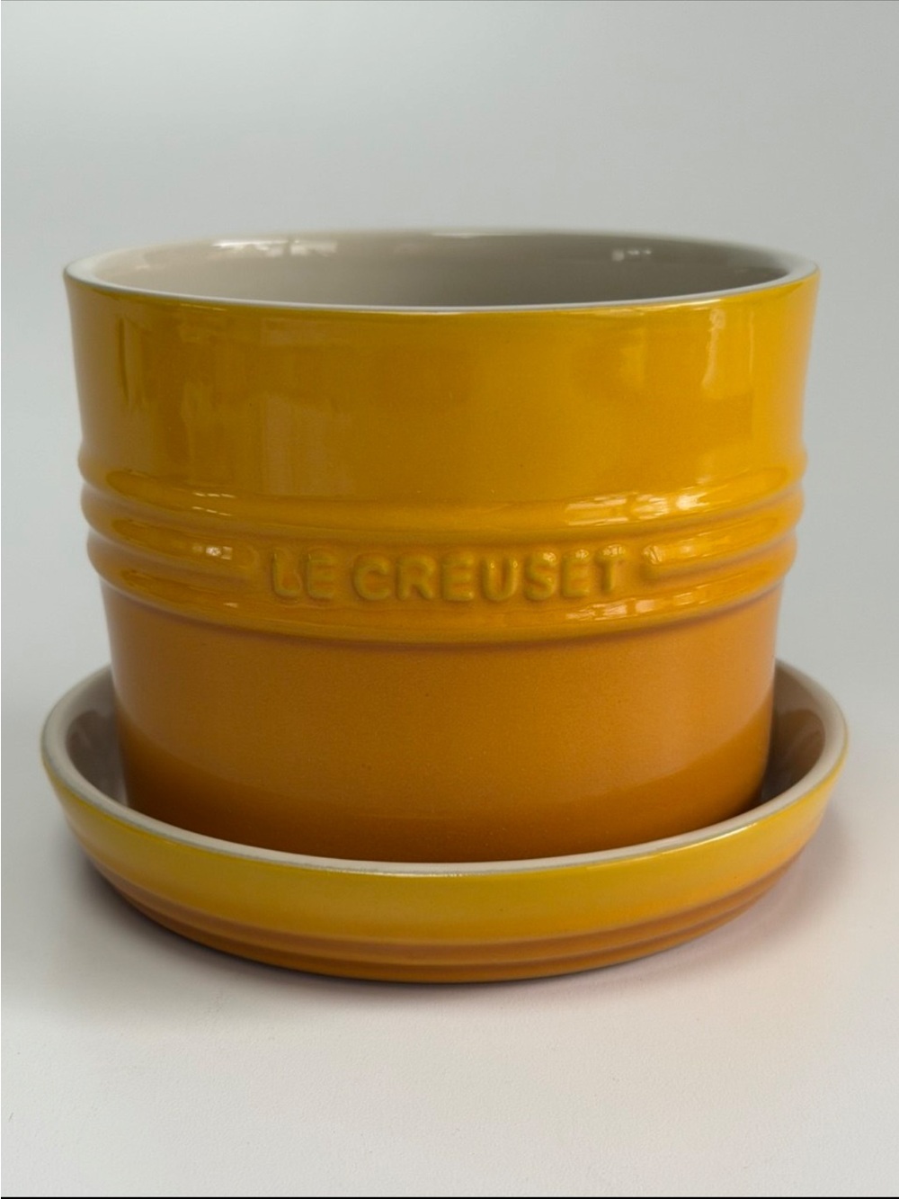 Le Creuset Nectarine Yellow Glazed Stoneware Planter with Saucer ~ NEW NWT